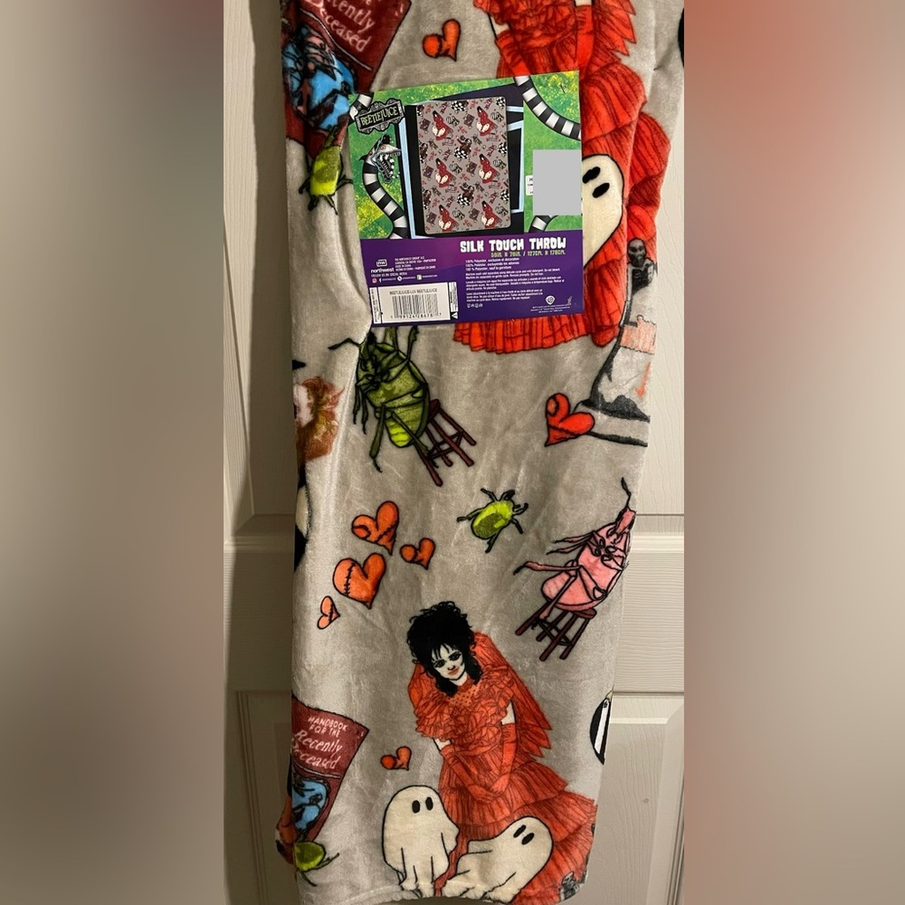 Beetlejuice Valentines Throe Blanket
